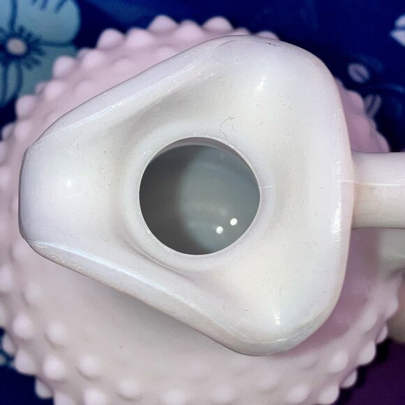 1970's Avon Hobnail Milk Glass Bath Oil Cruet ( Empty ) With Stopper - Picture 6 of 8